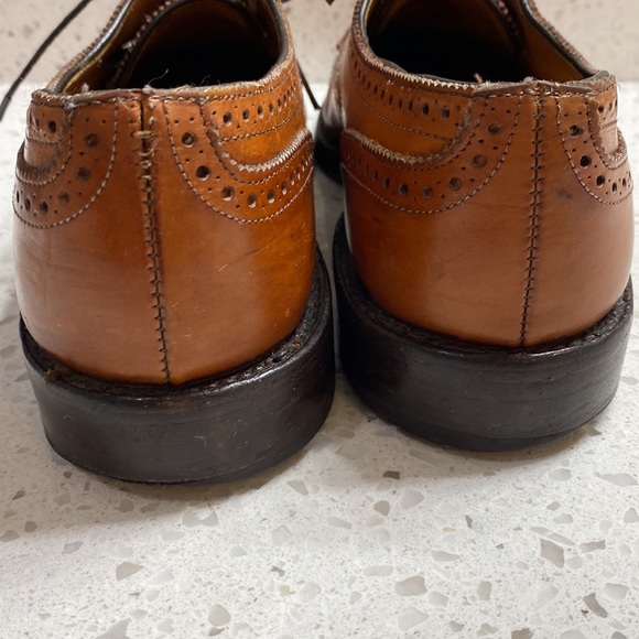 Allen Edmonds Lexington no wing tip oxfords Size 10A cap toe Walnut color Classy - Picture 5 of 10